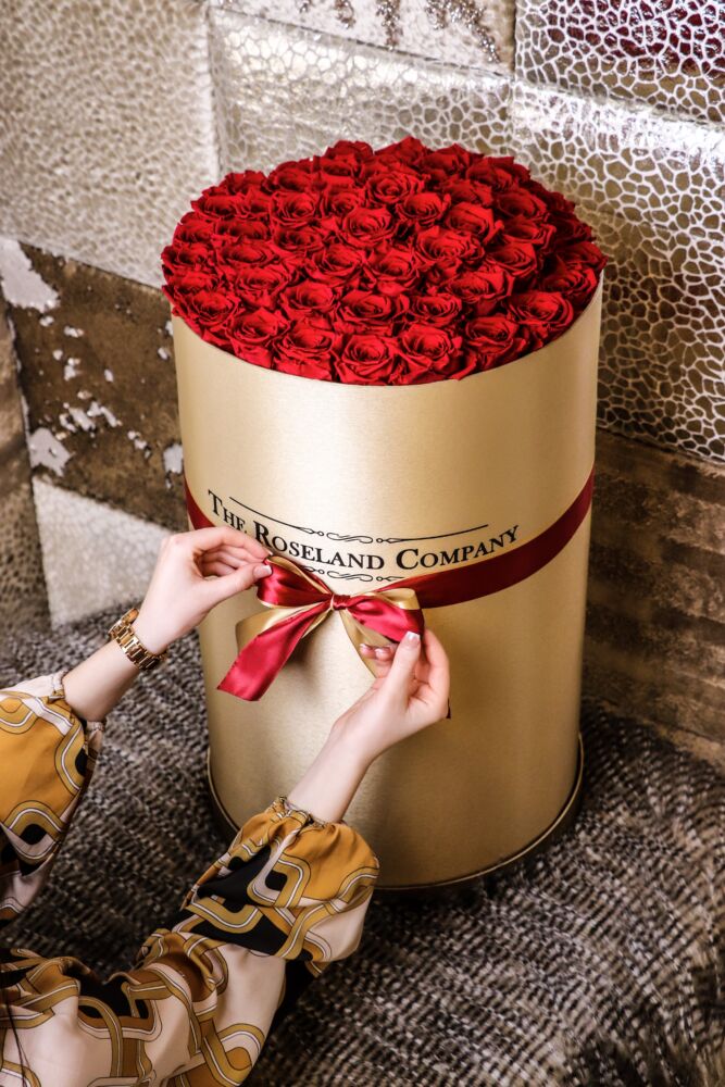 Zylinderbox XXL mit Infinity Rosen