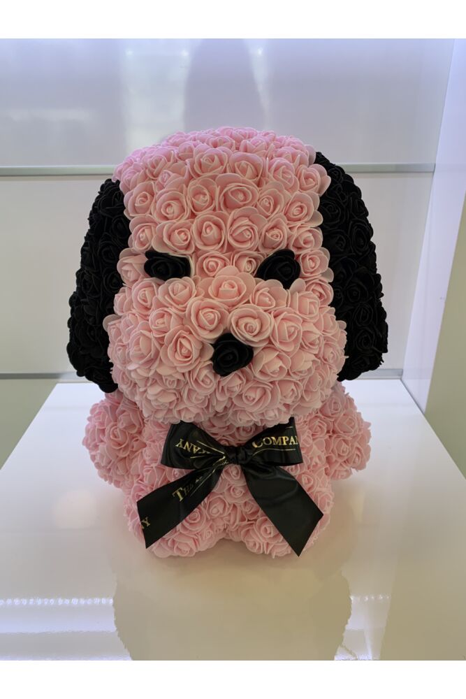 Großer Rosenhund mit Schleife